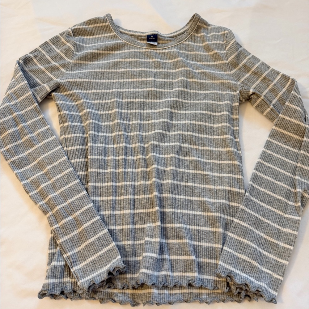 Old Navy Grey and White Ribbed Long Sleeve Top